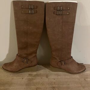 Brown‎ Knee-High Women's Boots